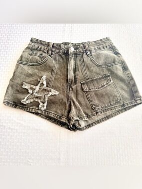 ROMWE Y2K Star Patch‎ Denim Shorts High Waist Grey Acid Wash Cargo Size M US 6